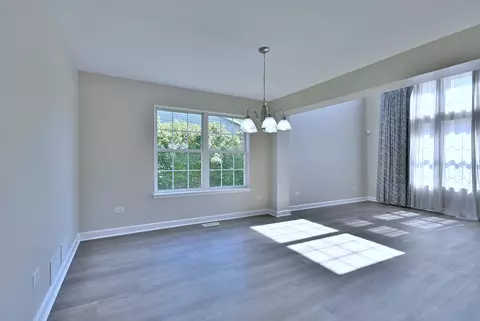 2434 White Barn Rd, Aurora, IL 60502 photo 12