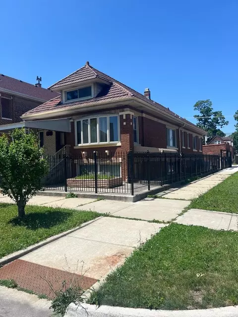 5300 S Washtenaw Ave, Chicago, IL 60632