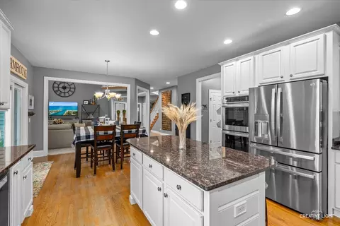 Kitchen - 25151 Thornberry Dr, Plainfield, IL 60544 photo 3 of 3