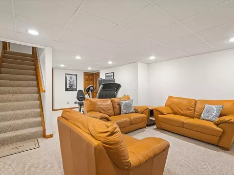 Living - 10144 Joy Ct, Roscoe, IL 61073 photo 5 of 5