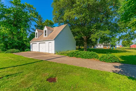 102 S Oak St, Arrowsmith, IL 61722 photo 37