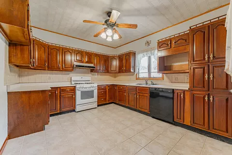 102 S Oak St, Arrowsmith, IL 61722 photo 16