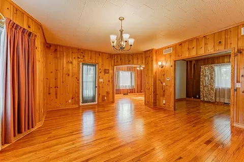 102 S Oak St, Arrowsmith, IL 61722 photo 8