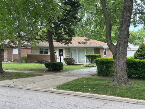17332 Roy St, Lansing, IL 60438