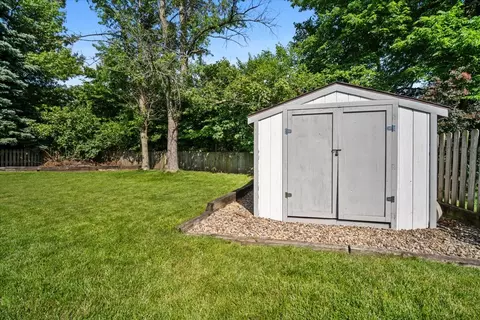 16 Rutherford Ct, Bloomington, IL 61705 photo 23