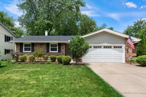 862 Arthur Dr, Elgin, IL 60120
