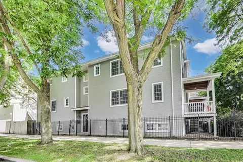 4257 N St Louis Ave, Chicago, IL 60618