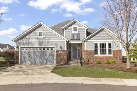 2811 Haven Ct, Naperville, IL 60564