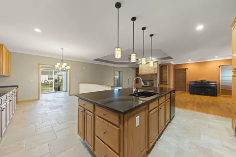 2811 Haven Ct, Naperville, IL 60564 photo 8