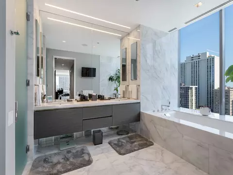 4 Elm St #13S, Chicago, IL 60611 photo 31