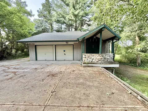 2518 Spring Creek Rd, Belvidere, IL 61008