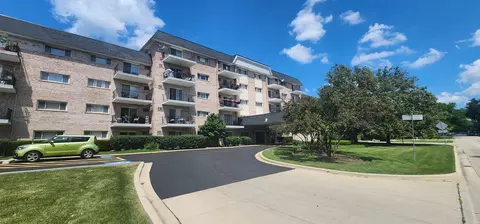 1000 S Lorraine Rd S #310, Wheaton, IL 60189