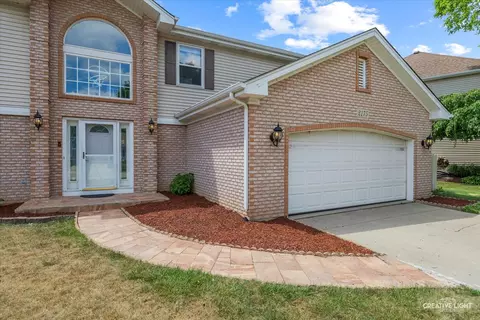 2175 Jordan Ln, Elgin, IL 60123 photo 4