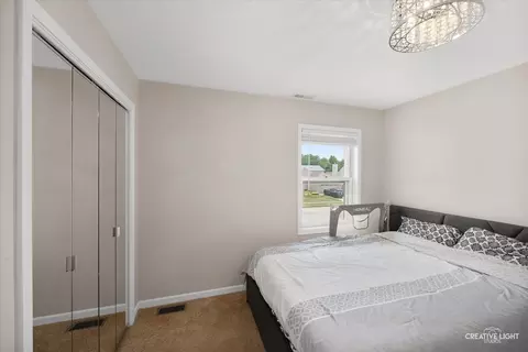 2175 Jordan Ln, Elgin, IL 60123 photo 21