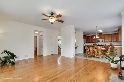 Living - 6 Providence Ct, Cary, IL 60013 photo 3 of 6