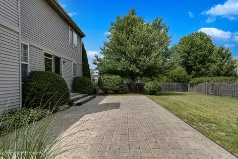 Exterior - 6 Providence Ct, Cary, IL 60013 photo 3 of 5