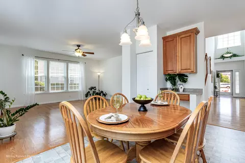 Dining - 6 Providence Ct, Cary, IL 60013 photo 2 of 3