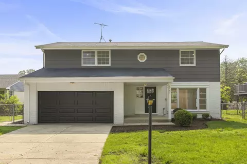 1707 N Park Dr, Mount Prospect, IL 60056