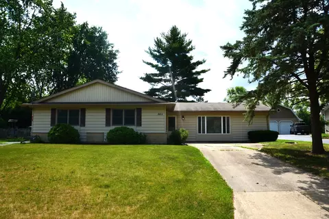 2811 Limerick Dr, Cary, IL 60013 photo 1