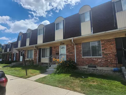 4025 Appleby Ln, Richton Park, IL 60471