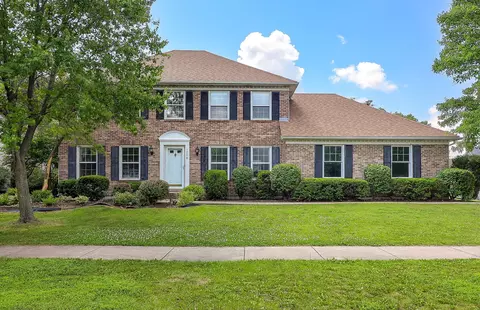 1718 Beloit Dr, Naperville, IL 60565