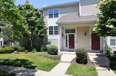 936 S Darla Ct, Waukegan, IL 60085