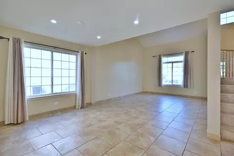 537 Ivory Ln, Bartlett, IL 60103 photo 7