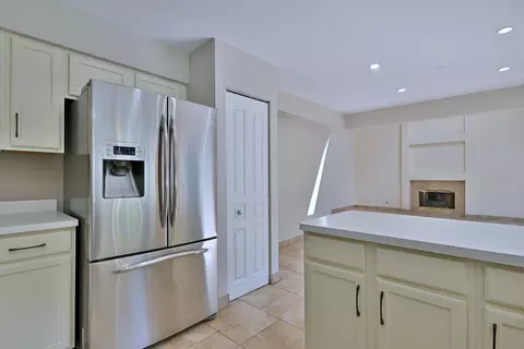 537 Ivory Ln, Bartlett, IL 60103 photo 15