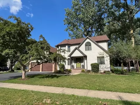 523 West Trl, Grayslake, IL 60030