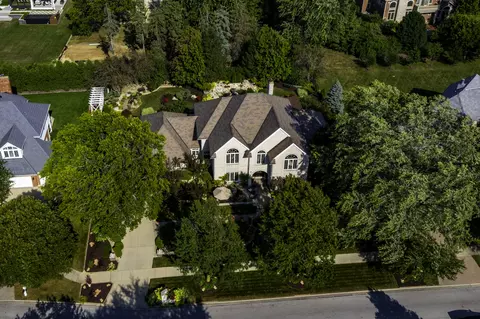 1208 Hamilton Ln, Naperville, IL 60540