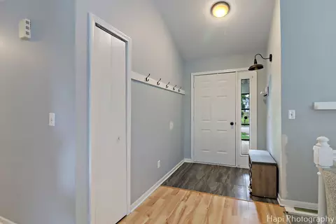 Entry Way - 1504 9th St, Harvard, IL 60033 photo 1 of 1