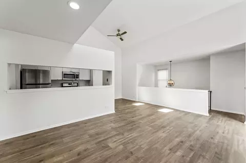 Living - 388 Grissom Ct, Hoffman Estates, IL 60169 photo 4 of 7