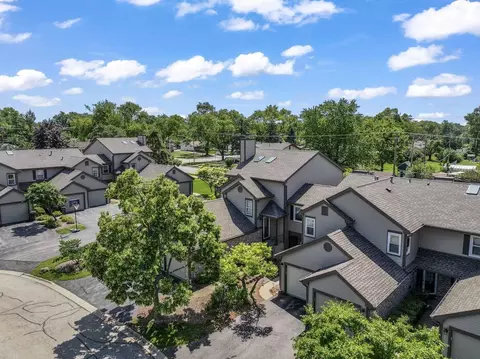 View/Area - 388 Grissom Ct, Hoffman Estates, IL 60169 photo 2 of 6