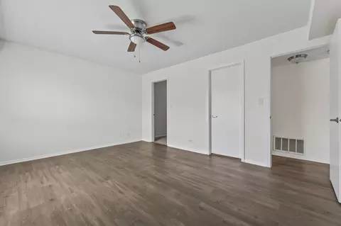 Bedroom - 388 Grissom Ct, Hoffman Estates, IL 60169 photo 1 of 2