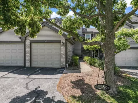 Exterior - 388 Grissom Ct, Hoffman Estates, IL 60169 photo 3 of 4