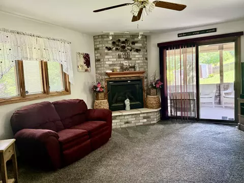 241 E Porter St, Oglesby, IL 61348 photo 6
