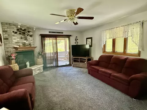 241 E Porter St, Oglesby, IL 61348 photo 9
