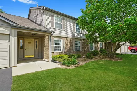 240 Crestview Dr #B, Wauconda, IL 60084
