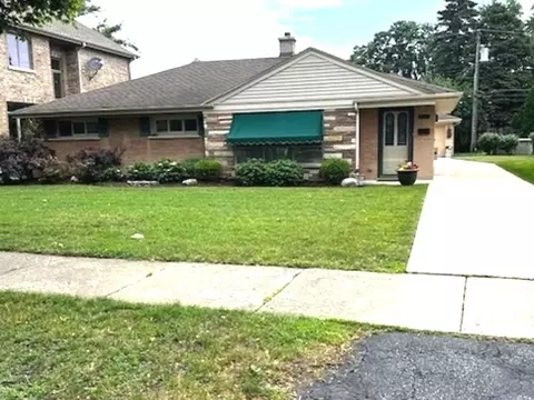 623 Wesley Dr, Park Ridge, IL 60068