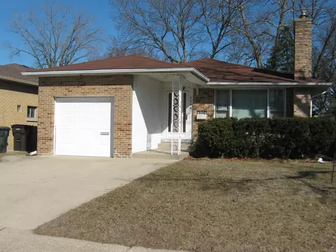 4204 Main St, Skokie, IL 60076