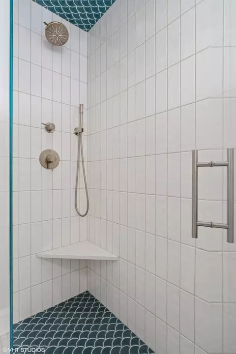 31 Elm St #3B, Chicago, IL 60611 photo 17