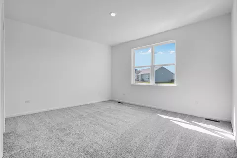 1023 Greenleaf St, Sycamore, IL 60178 photo 9