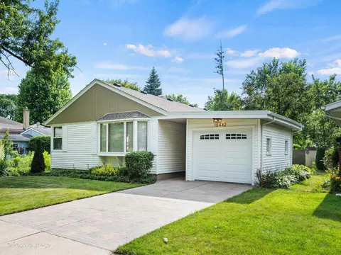18442 Stewart Ave, Homewood, IL 60430