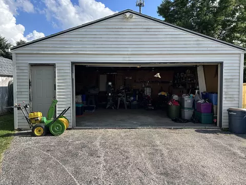 5147 E Chrysler Dr, Belvidere, IL 61008 photo 18