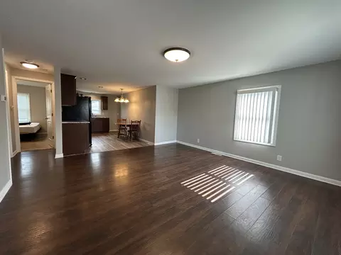 5147 E Chrysler Dr, Belvidere, IL 61008 photo 4