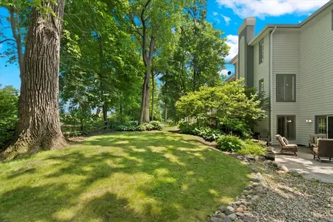 Exterior - 7488 Bittersweet Dr, Gurnee, IL 60031 photo 14 of 18