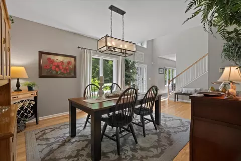 Dining - 7488 Bittersweet Dr, Gurnee, IL 60031 photo 4 of 4