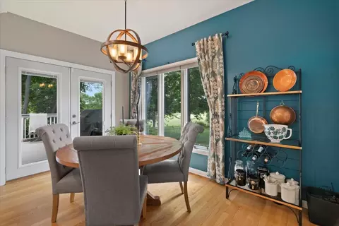 Dining - 7488 Bittersweet Dr, Gurnee, IL 60031 photo 3 of 4