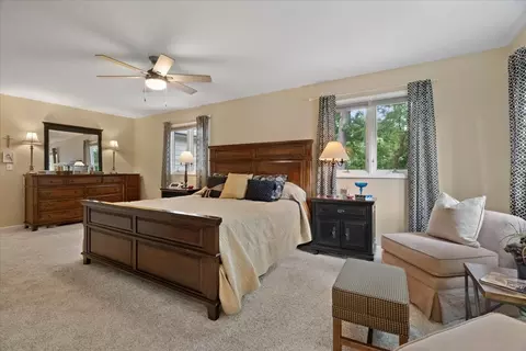 Bedroom - 7488 Bittersweet Dr, Gurnee, IL 60031 photo 2 of 3