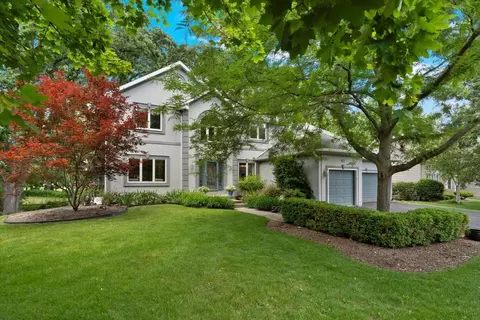 7488 Bittersweet Dr, Gurnee, IL 60031